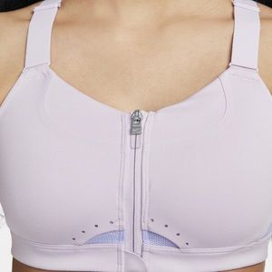 **DISCONTINUED COLOR NWT** Nike Alpha Bra
